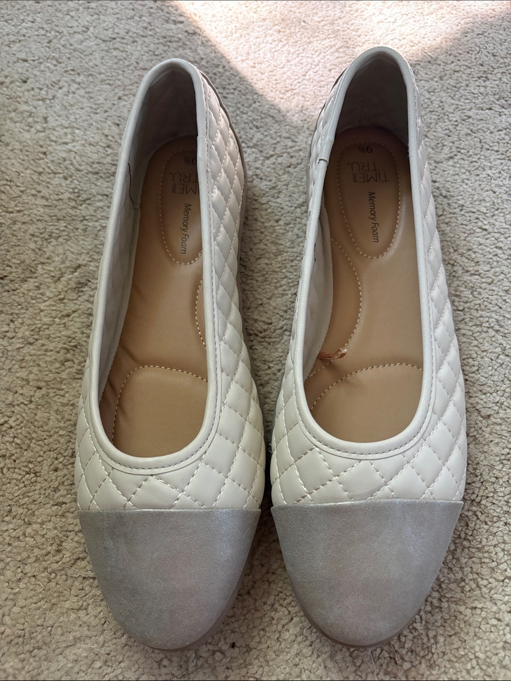 Quilted Memory Foam Ballet Flats - White with Gray Cap Toe